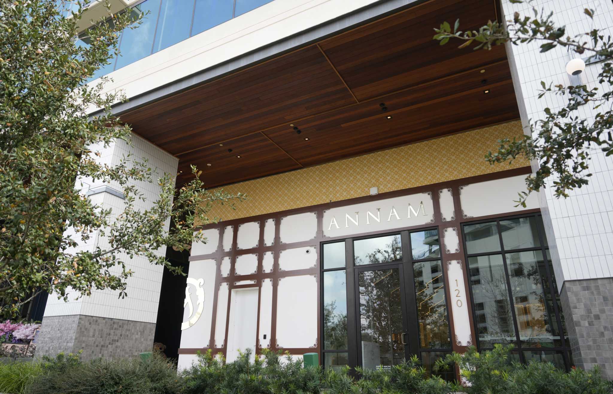 RESTAURANT REVIEW: Annam